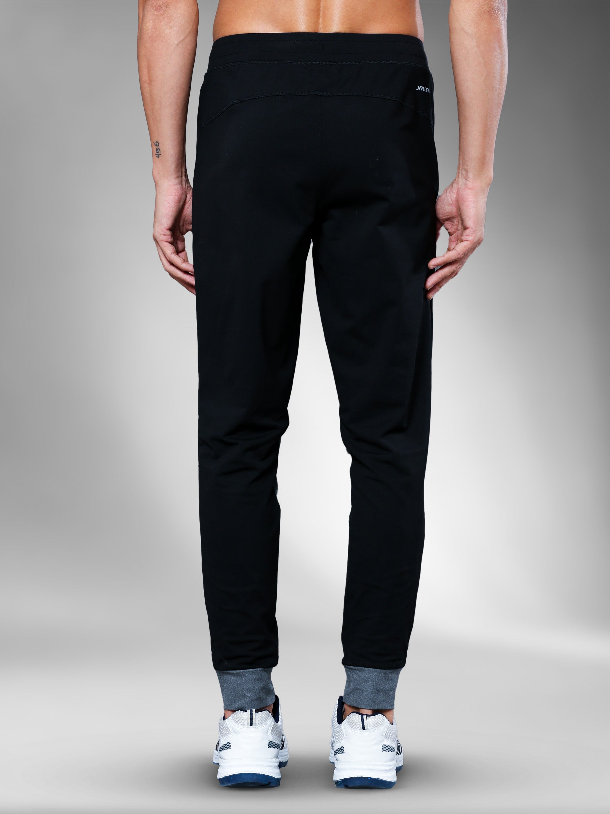 JAMJO002_black_backview_joggers