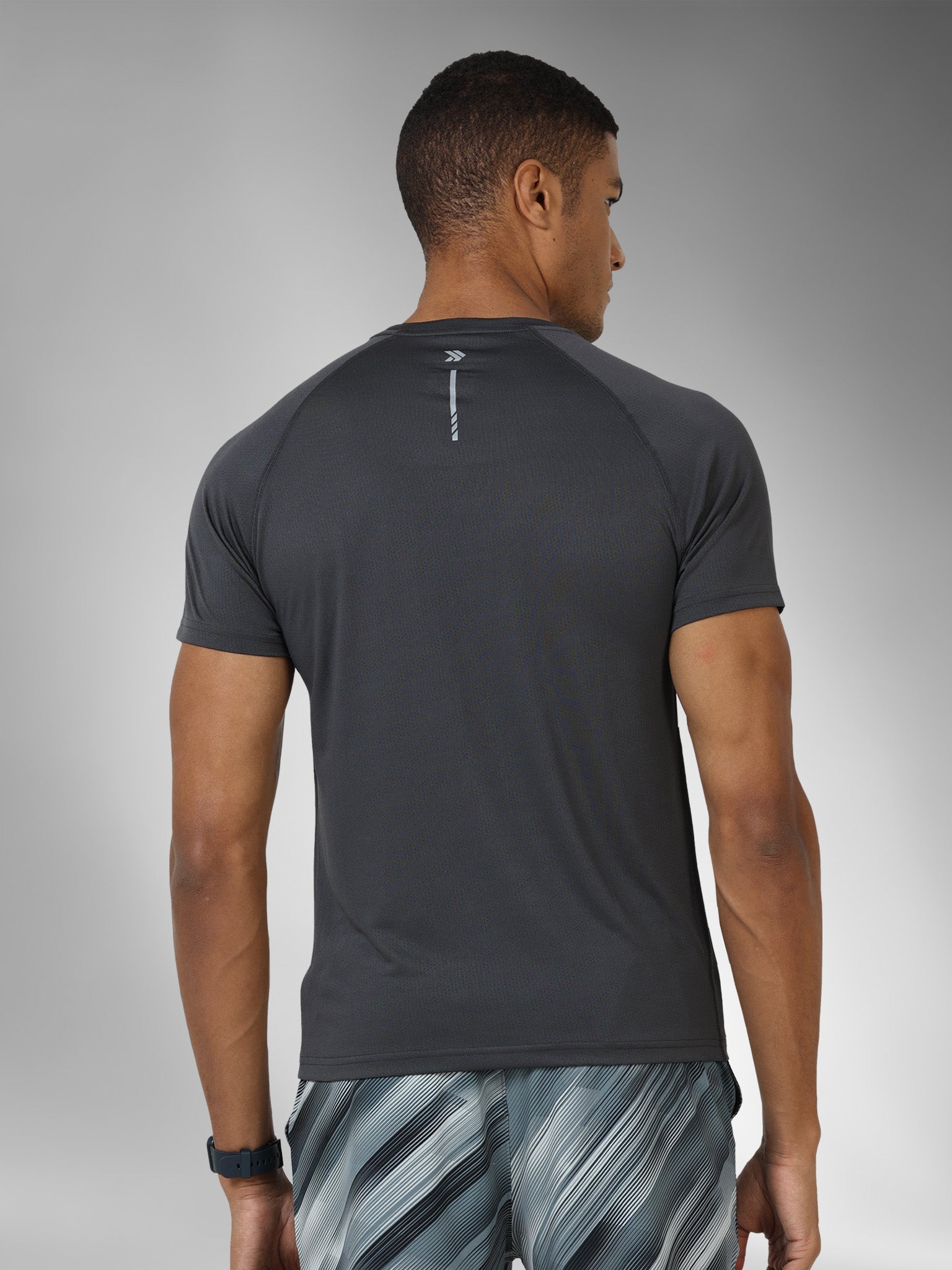 JAMPT009_Grey_Tee_backpose