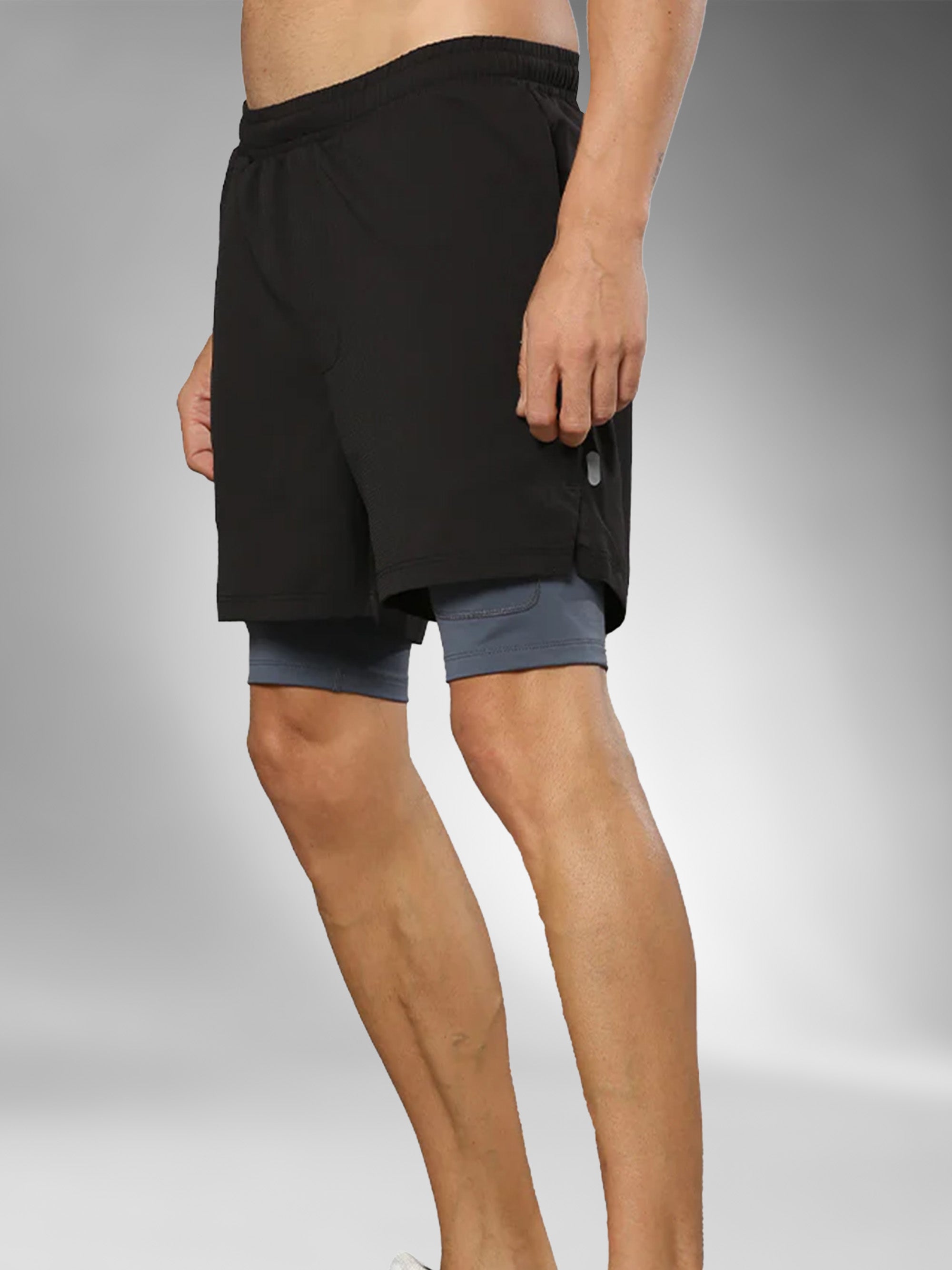 JAMSH002_blackshorts_leftpose