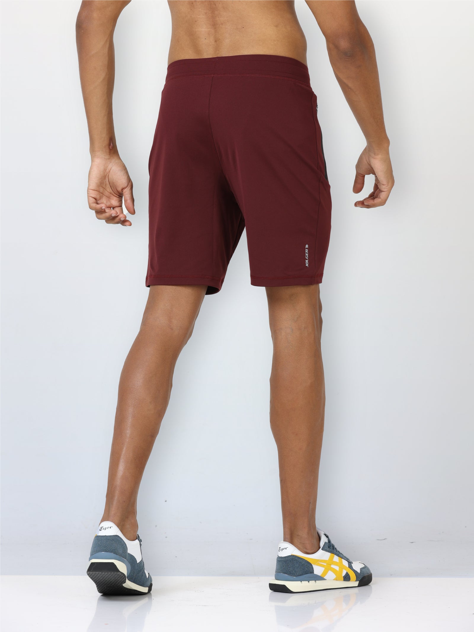 JOLGER #color_maroon