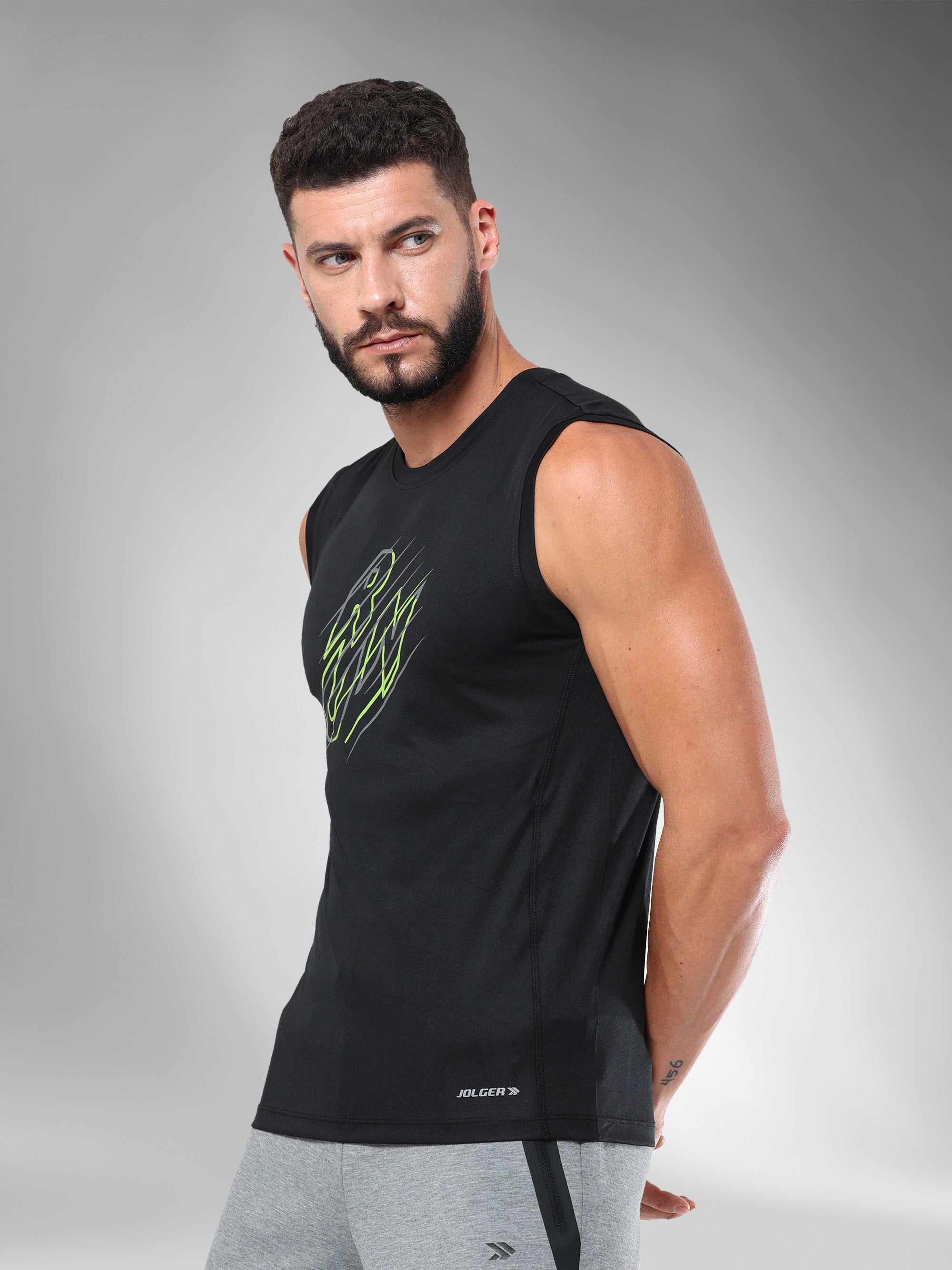 JAMTA012_Black_leftpose_Sleeveless