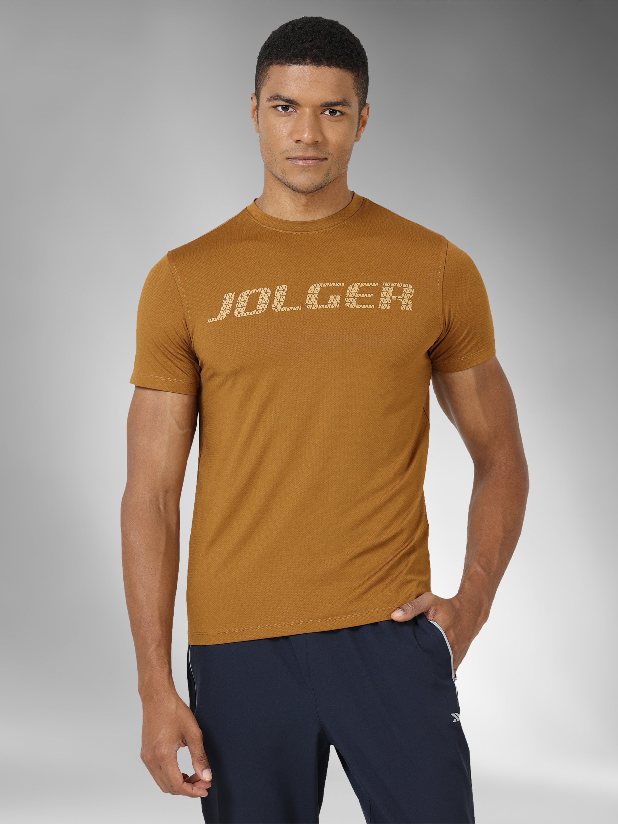 JAMTS008_Brown_front_roundneck