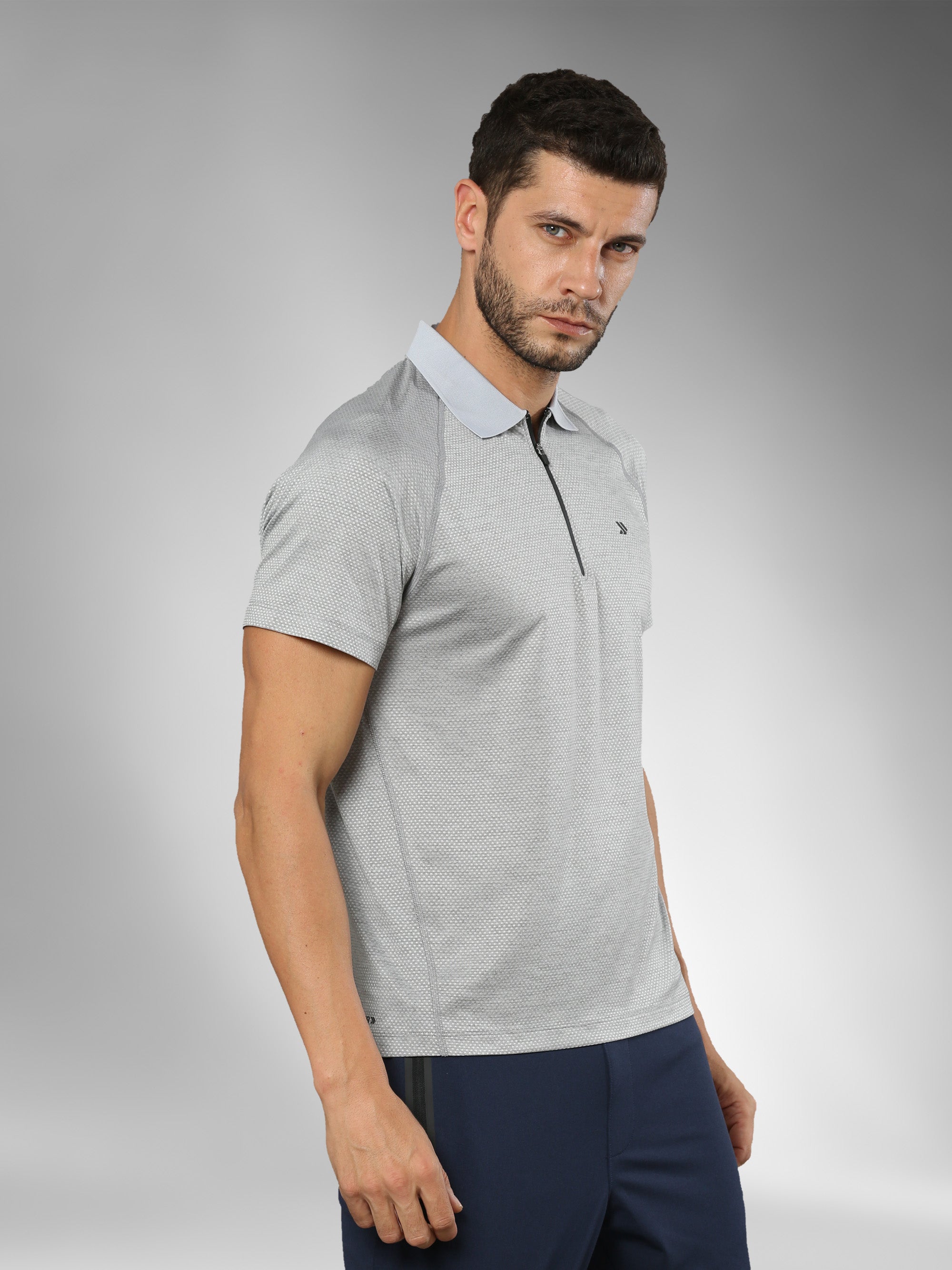 JOLGER color_GREY_Rightpose