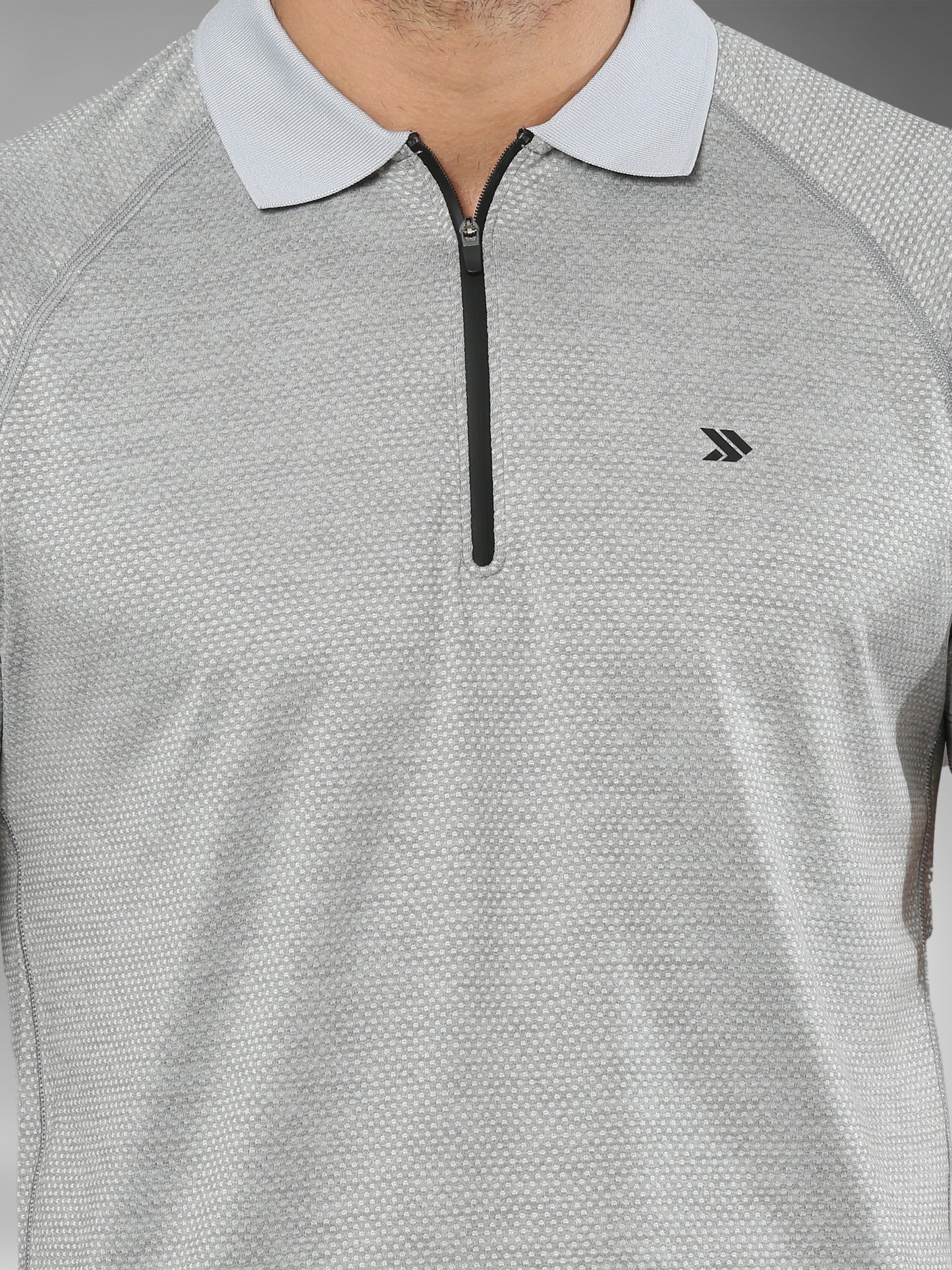 JOLGER color_grey_closepose