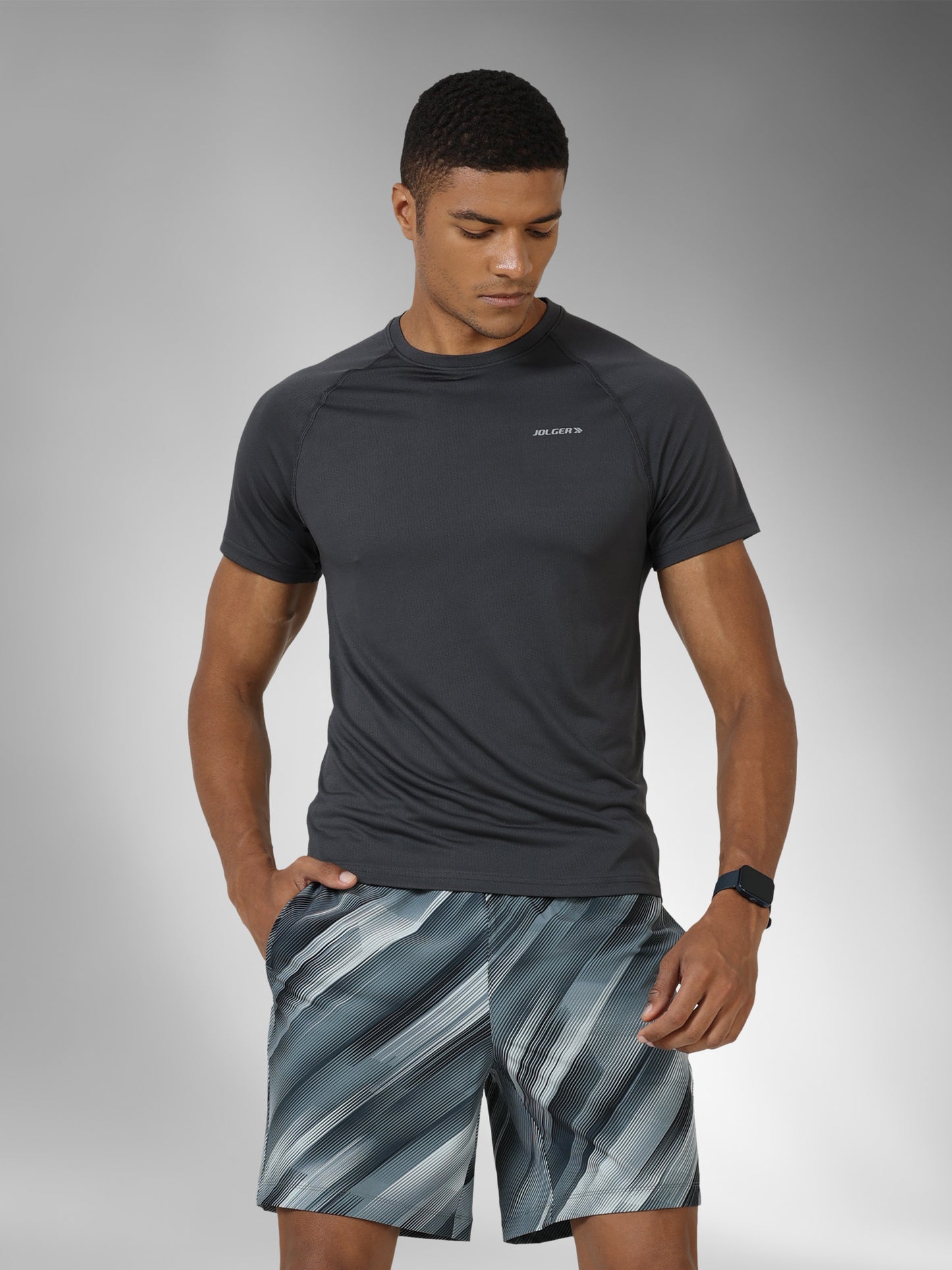 JAMPT009_Grey_Tee_fullpose_roundnecktee