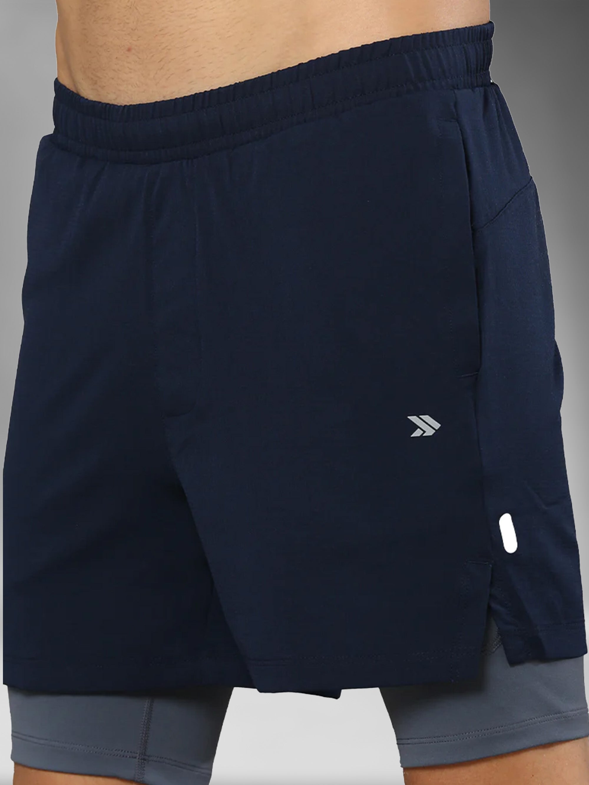 JAMSH002_navyshorts_closepose