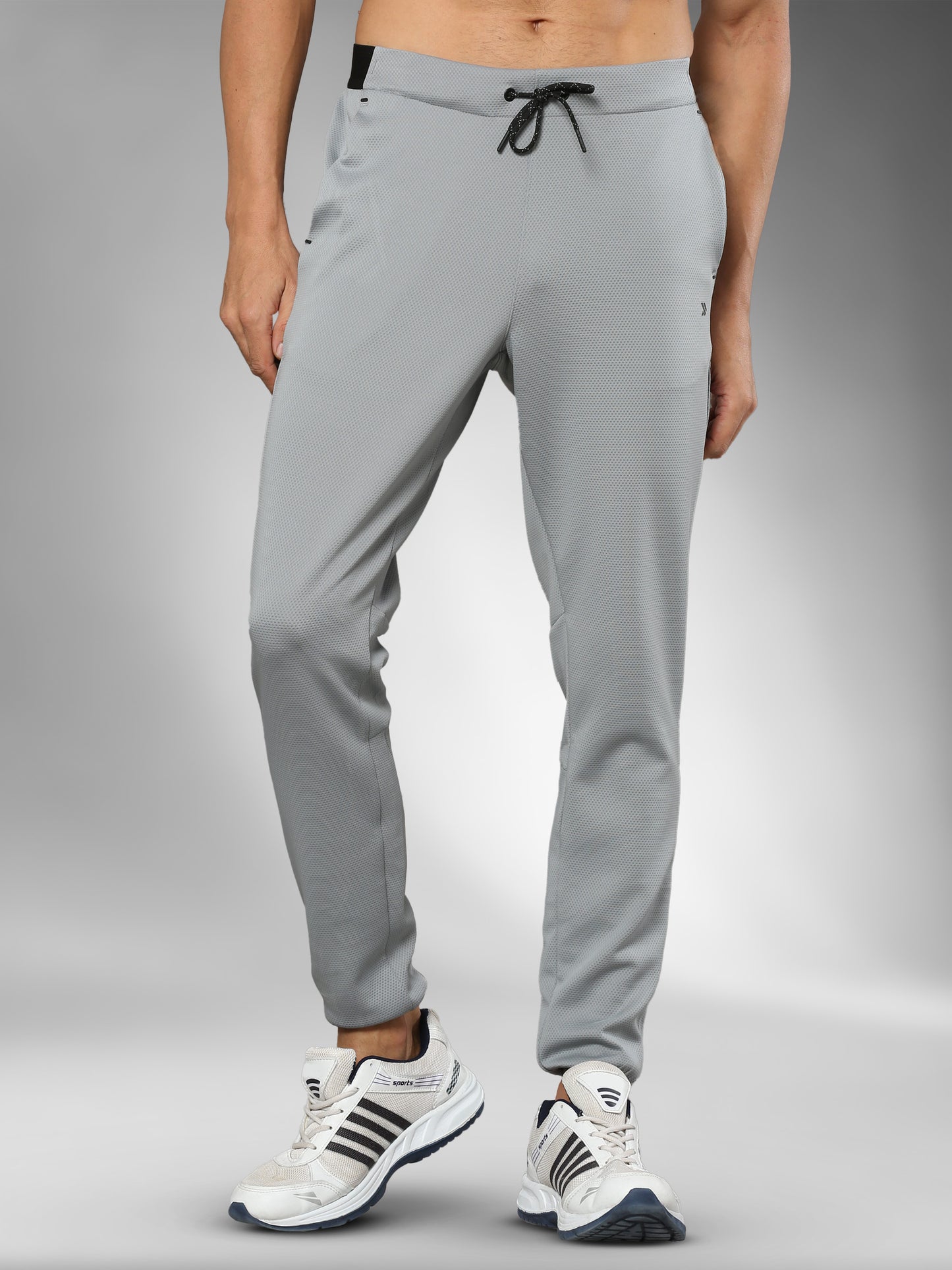 JAMTP002_greyjoggers_frontpose