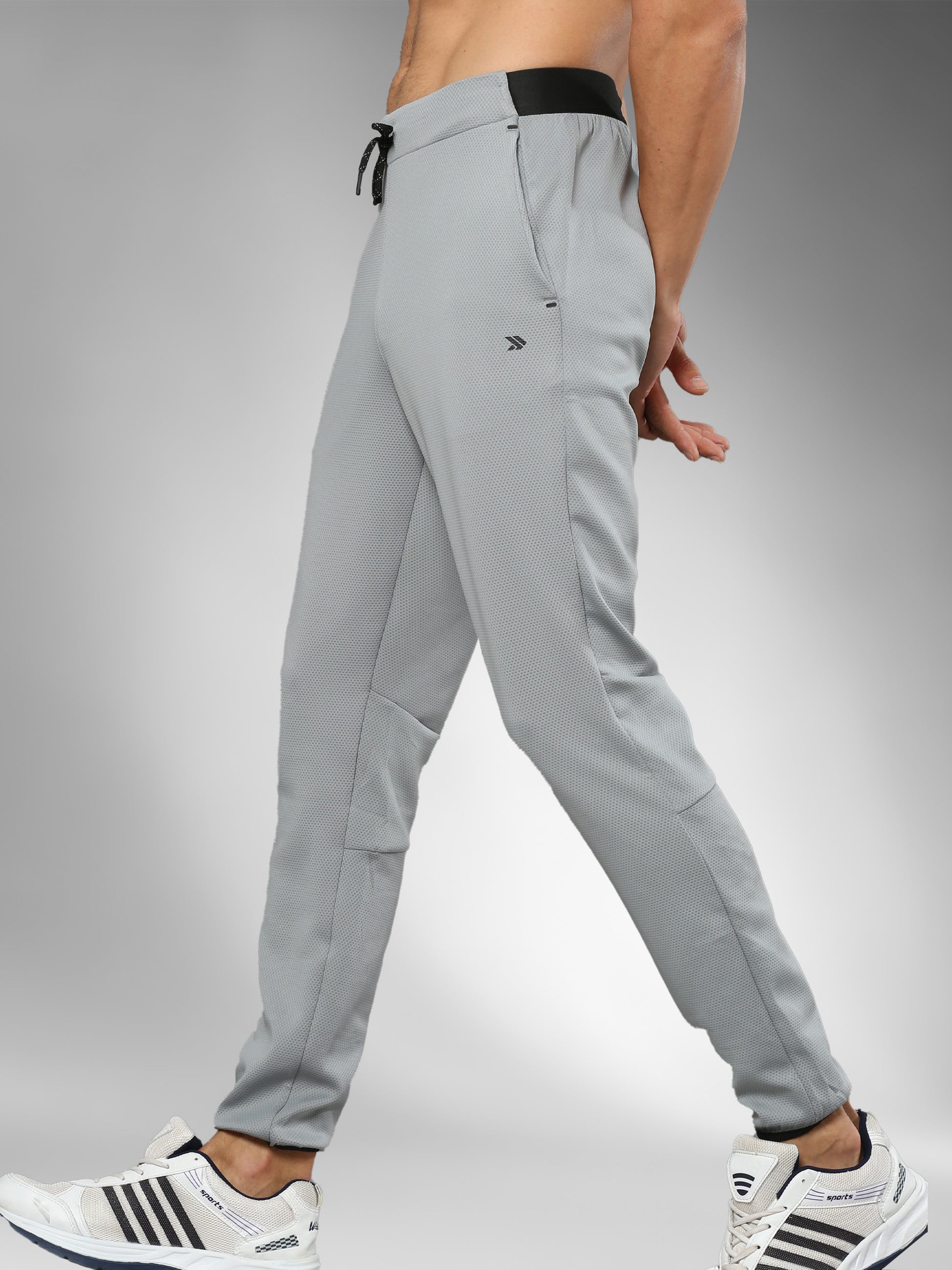 JAMTP002_greyjoggers_rightpose