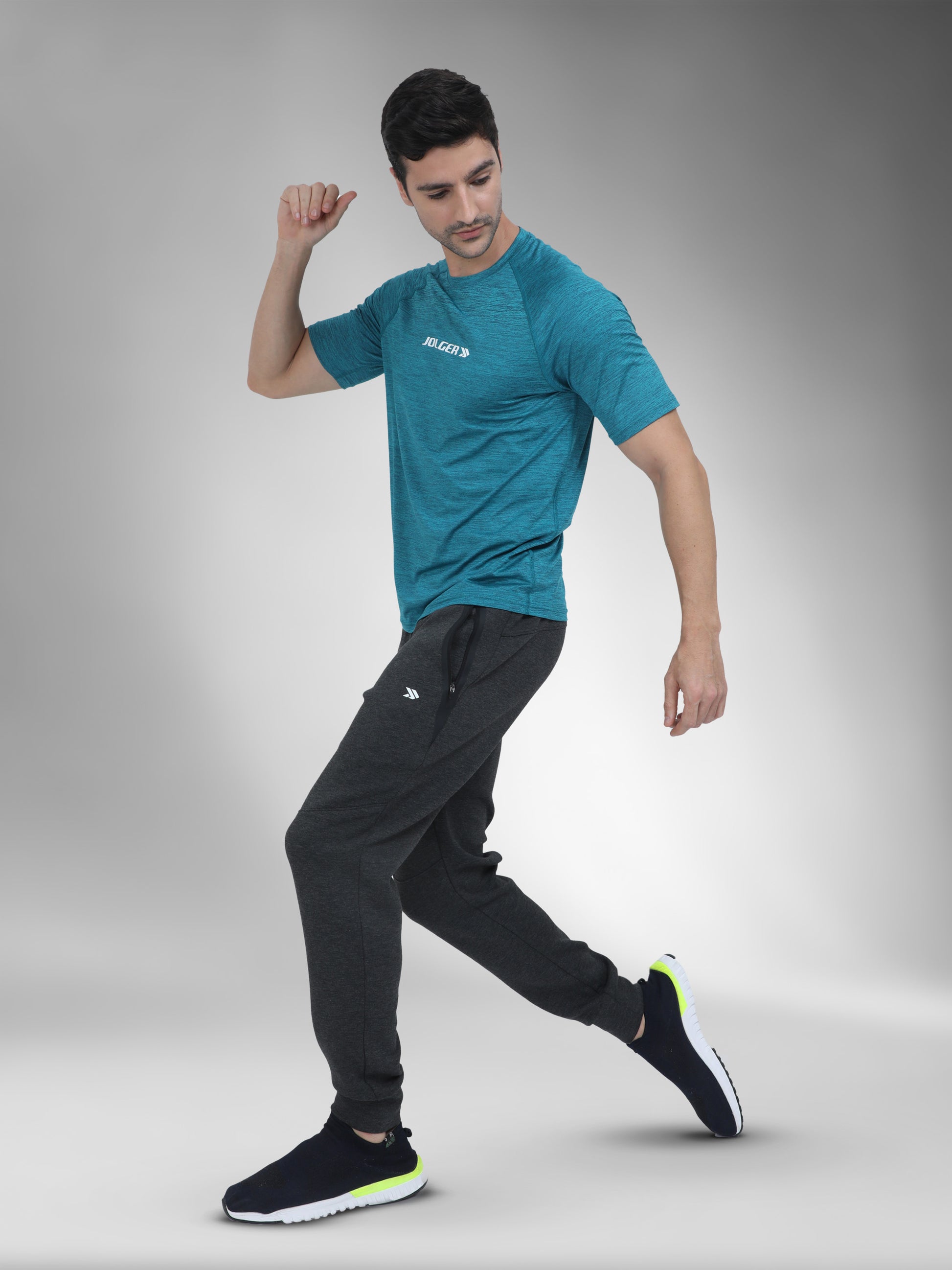 JAMTS001_green_fullview_roundneck