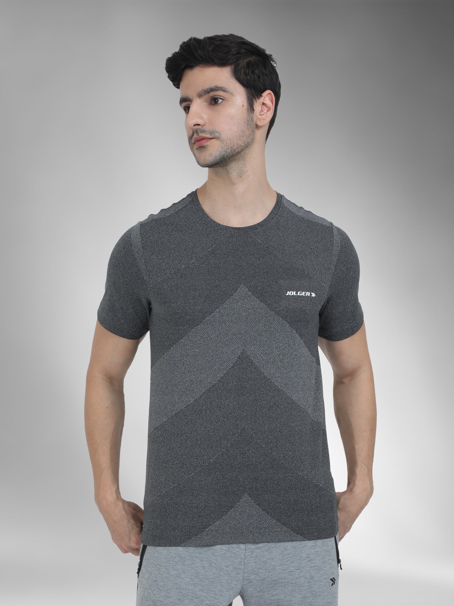 JAMTS003_GREY_Frontpose_tee