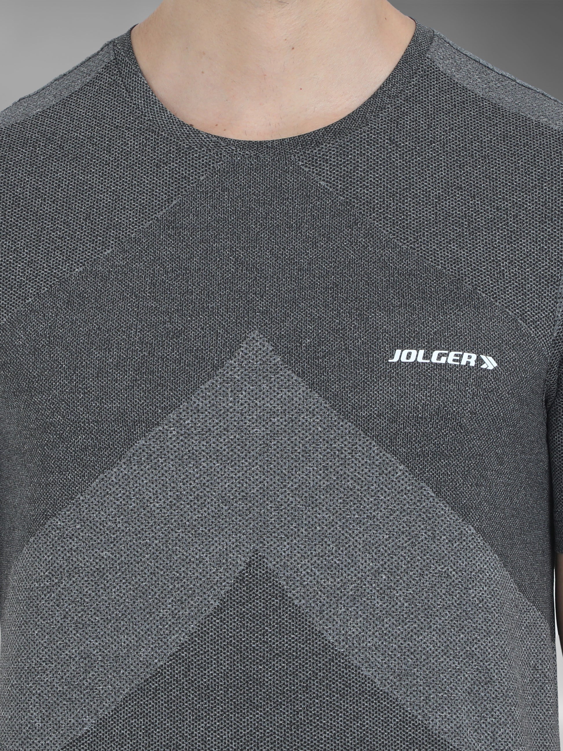 JAMTS003_GREY_closeFront_tee