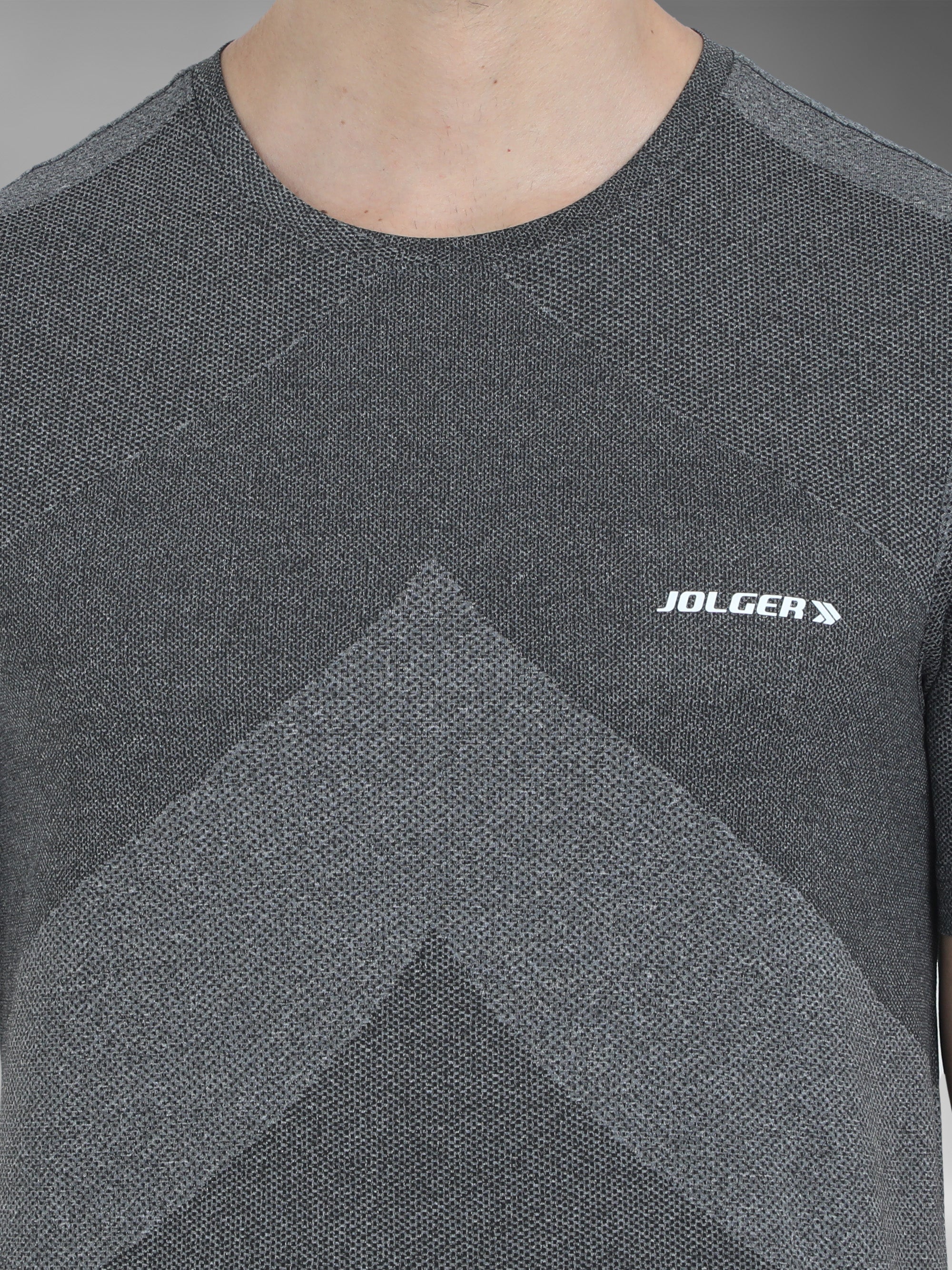 JAMTS003_GREY_closeFront_tee