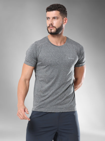 JAMTS011_greytshirt_frontpose